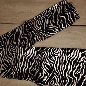 Yelete metalic zebra thick ⚫ leggings n.w.t